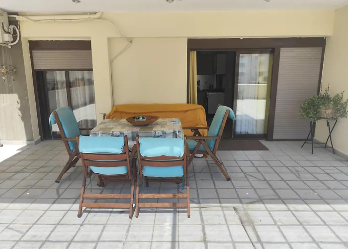 Huge Balcony 塞萨洛尼基